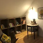 Charming Townhouse In The Heart Of * הדרסלב