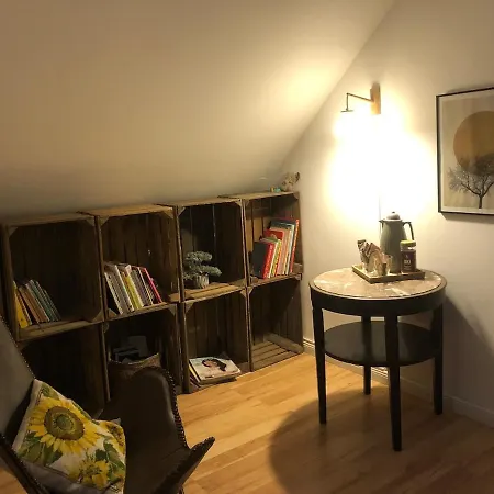 Charming Townhouse In The Heart Of * 哈泽斯莱乌