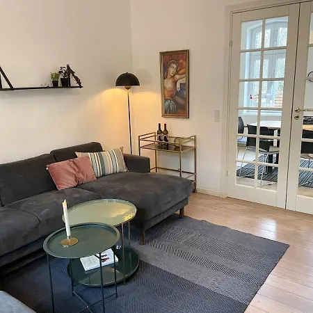 Charming Townhouse In The Heart Of