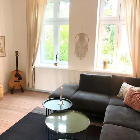 Villa Charming Townhouse In The Heart Of *